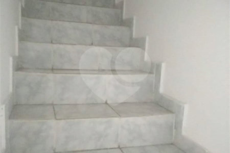 Sobrado com 150 m², 3 quartos e 2 vagas