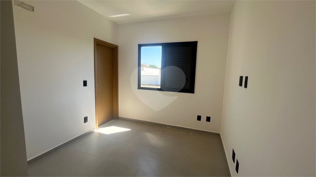Casa Assobradada com 3 suítes na Vila Thais em Atibaia