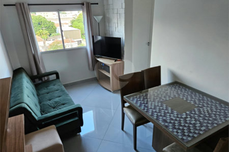 Excelente apartamento á venda de 2 dormitórios no CENTRO de São Carlos!