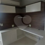 Apartamento à venda no Campo Belo de 245m² com 3 suítes e 3 vagas