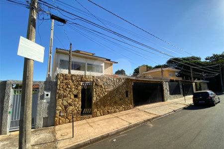Casa/sobrado para venda com piscina no Santa Felícia Jardim