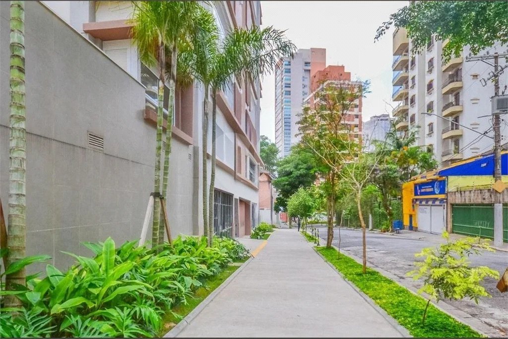 Belíssimo apartamento com 163m², 3 suítes e 2 vagas para locação na Chácara Klabin!