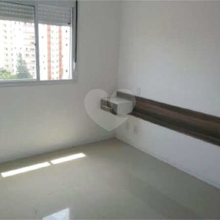 Lindo apartamento residencial mobiliado localizado na Vila Gumercindo.