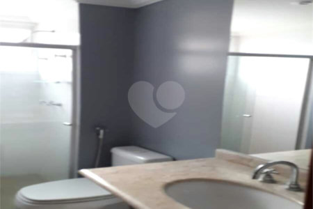Lindo Apto Edifício Raquel Venda com Sacada gourmet.com 03 dormitórios 01 suíte