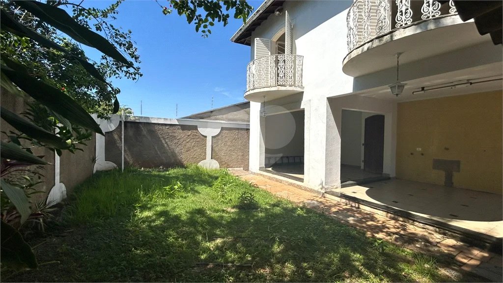 Venda Casa com 4 Dormitórios no Parque Santa Cecília