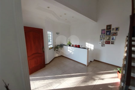 Sobrado à venda com 5 quartos, sendo 1 suíte,  em Terra Nobre, Louveira, SP