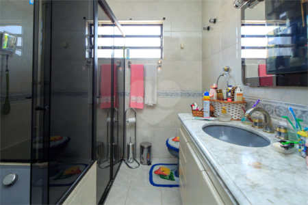 Sobrado com 4 quartos em Bolsão Residencial