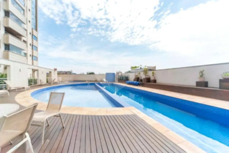 Apartamento á venda MOBILIADO com 128m², 3 suítes, 2 vagas, no centro de Santo André
