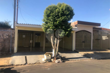 Casa térrea na Vila Brasilia