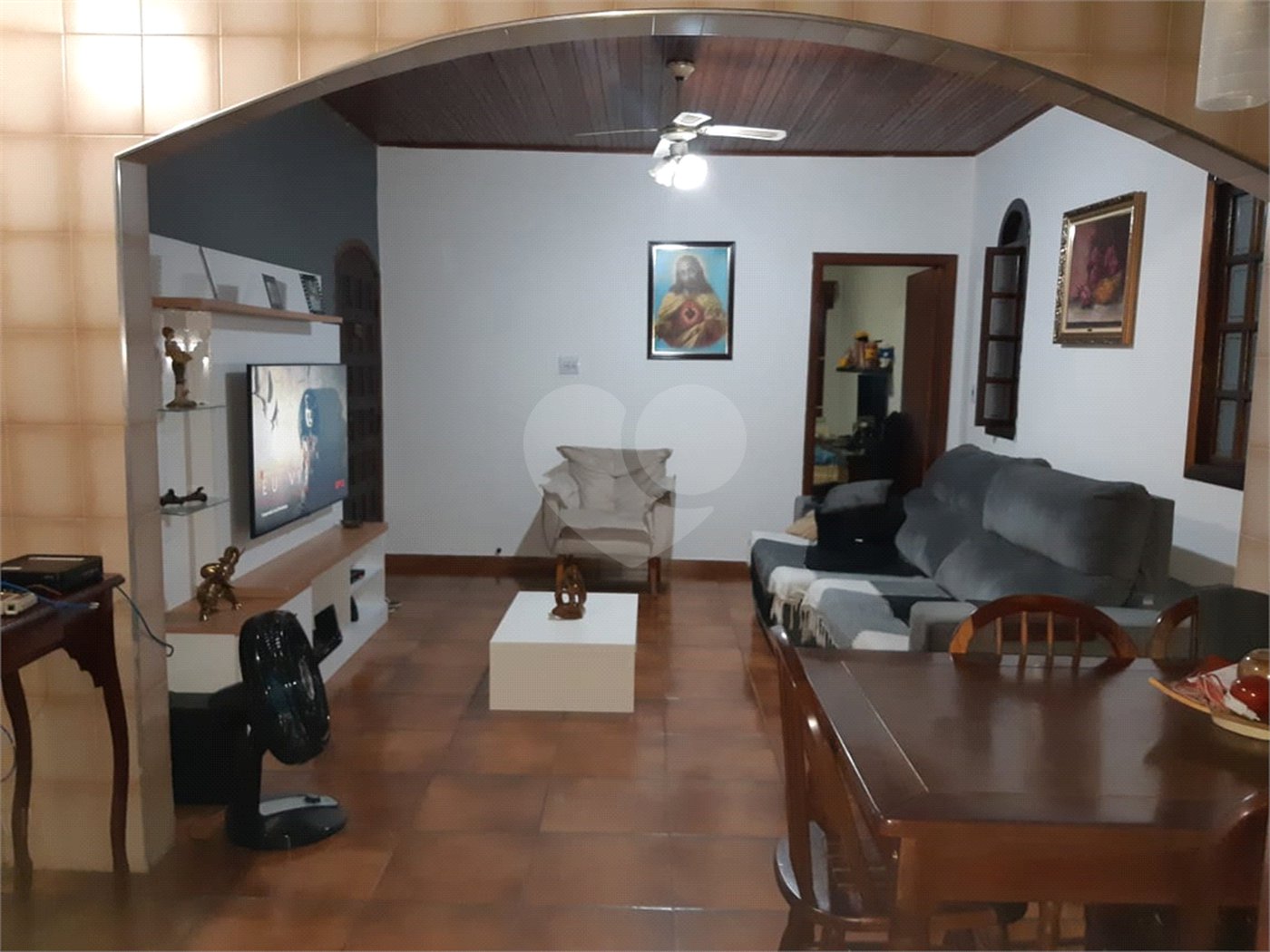 Casa térrea à venda com 4 dormitórios (sendo 3 suítes) próximo à Estação Tucuruvi do Metrô