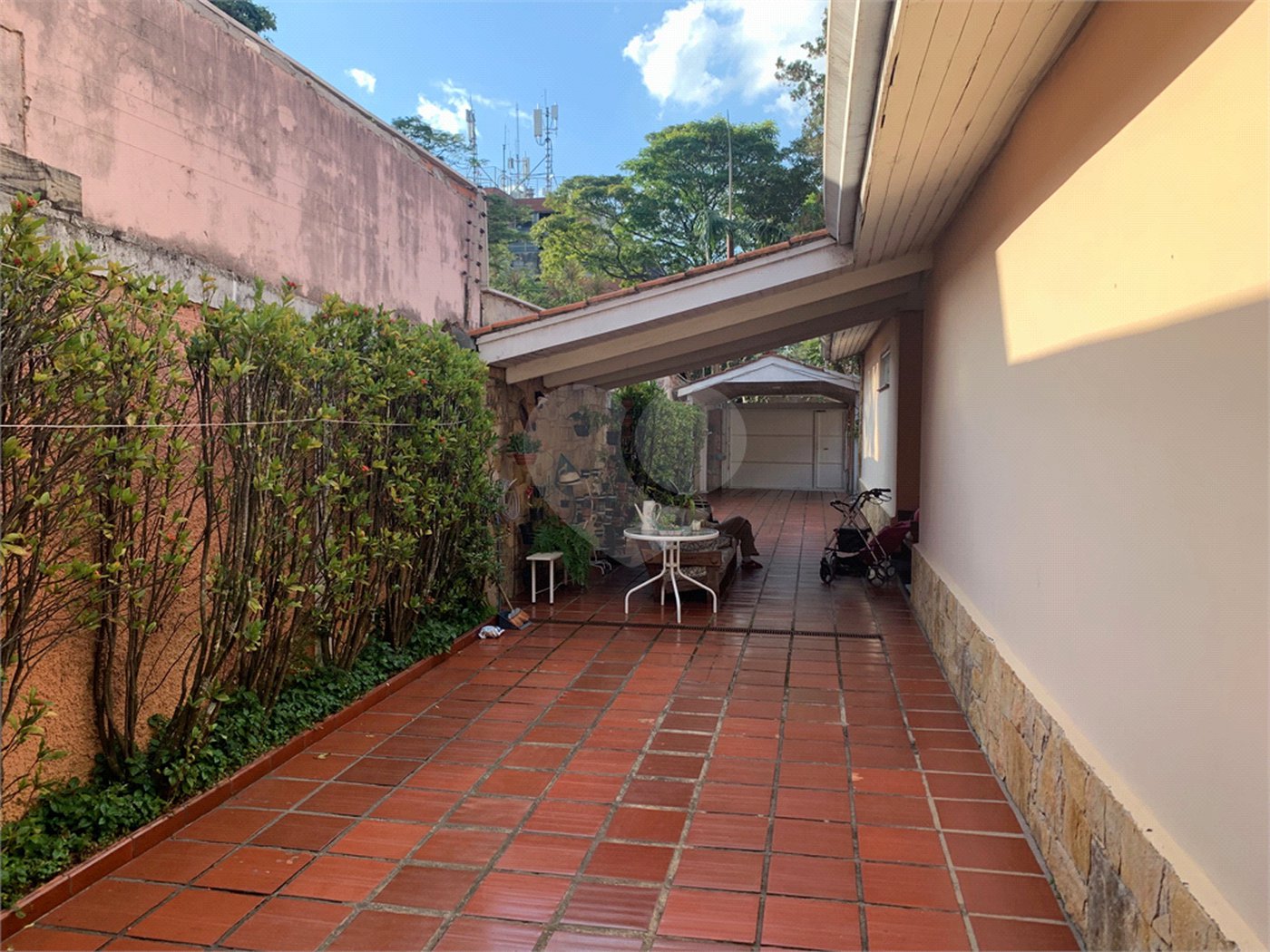 Casa à venda com 3 quartos, sendo 1 suíte, em Interlagos, São Paulo, SP