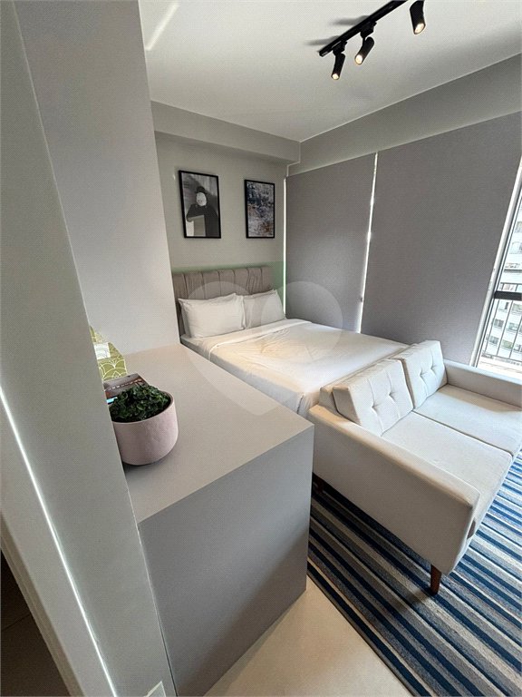 Studio mobiliado em andar alto com lazer completo em Indianópolis