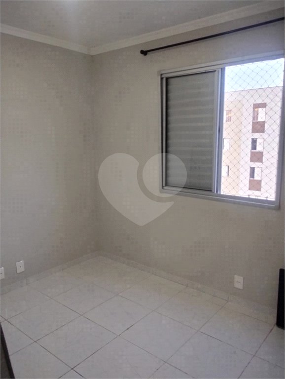 JARAGUÁ – FIT JARAGUÁ. Apartamento lindinho, em condomínio praticamente novo, super organizado e agradável, em local tranquilo com vista livre.
