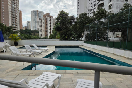 Apartamento à venda com 3 quartos, sendo 1 suíte, em Vila Andrade, São Paulo - SP