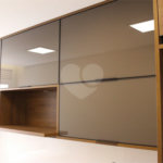 Apartamento 2 dormitórios, 1 suíte, 2 banheiros e 1 vaga de garagem.
