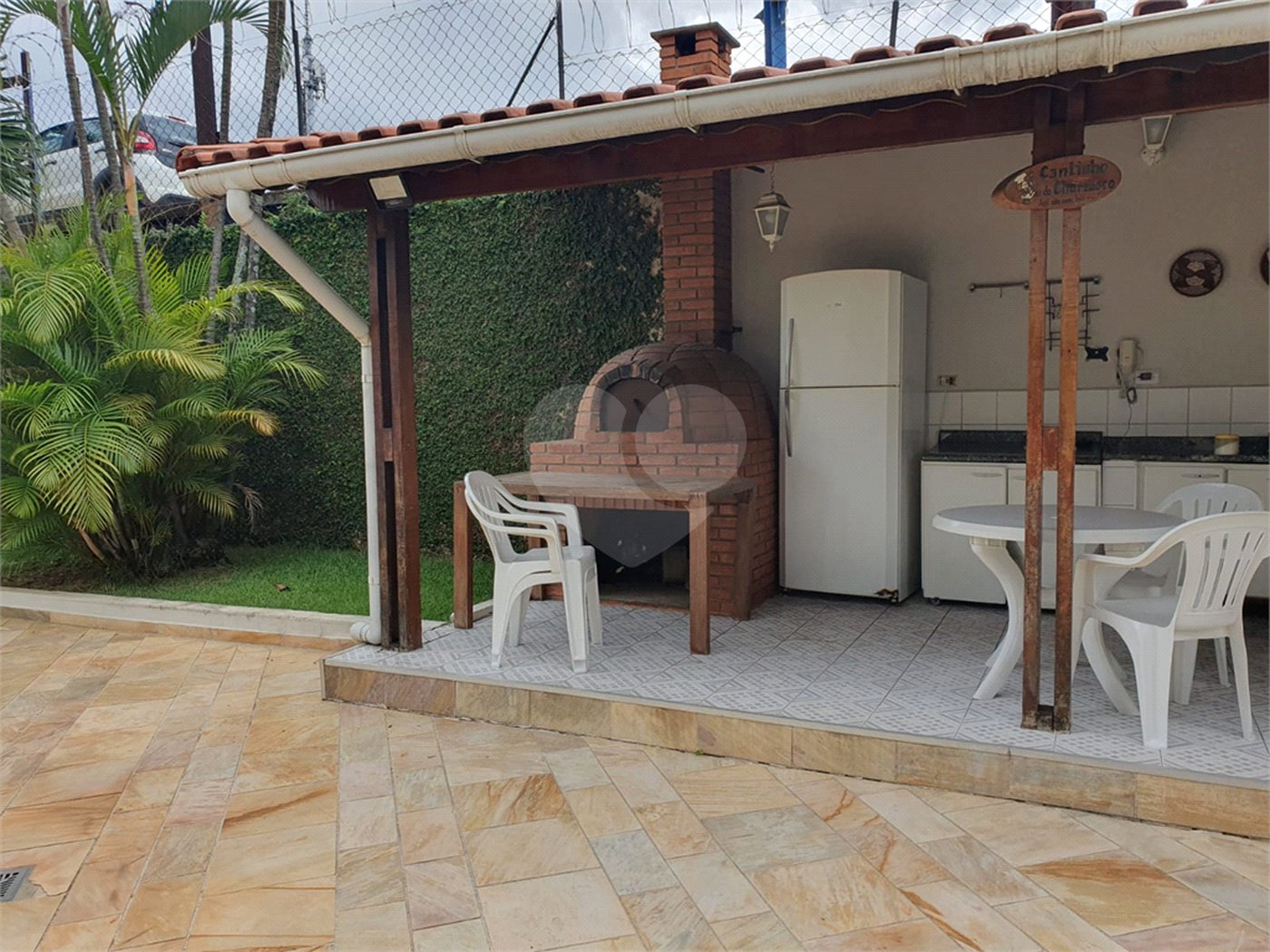 Casa à venda com 2 quartos, sendo 1 suíte, no condomínio Flamboyant, São Paulo - SP