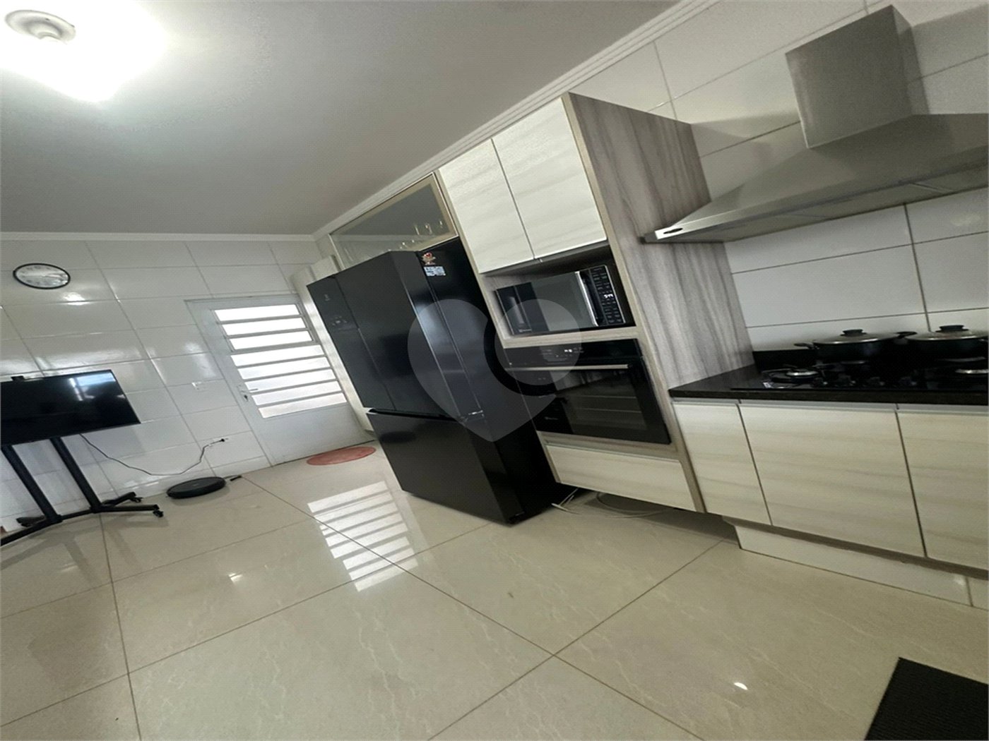 Casa térrea 2 quartos 1 suíte e piscina. Jardim Embaré