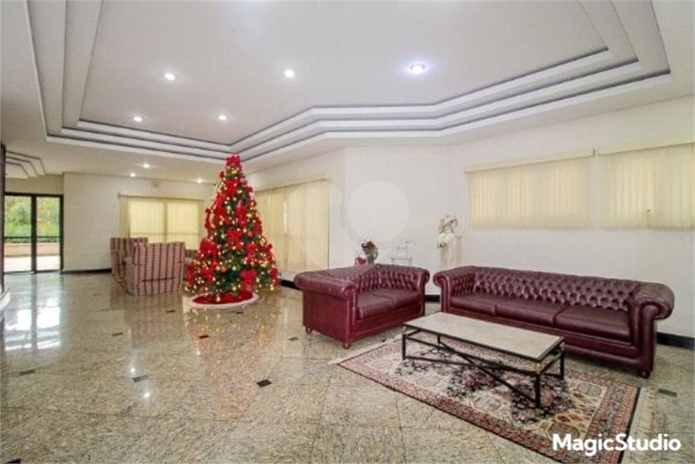Apartamento com 150m², 3 dormitórios, sendo 1 suíte, 3 vagas de garagem, à venda no Tatuapé.