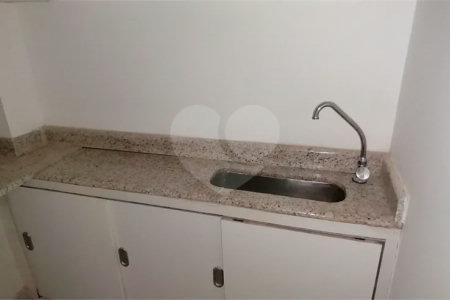 Sala comercial à venda em Higienópolis com 170 m2