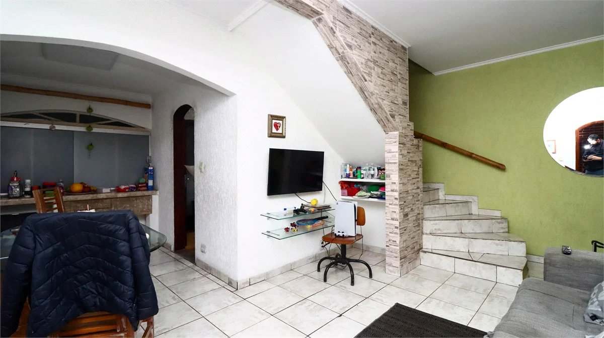 Casa à venda com 5 quartos, sendo 2 suítes,  em Vila Sônia, São Paulo, SP