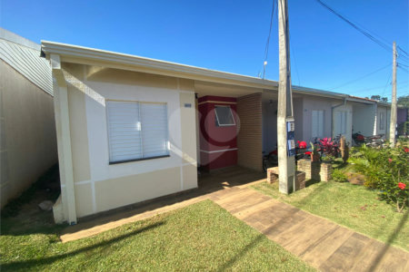 Casa térrea para venda no Condomínio fechado Moradas