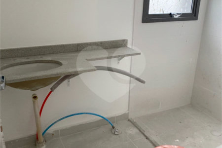 APARTAMENTO DE 95M2 EM FASE DE SER ENTREGUE NO IPIRANGA