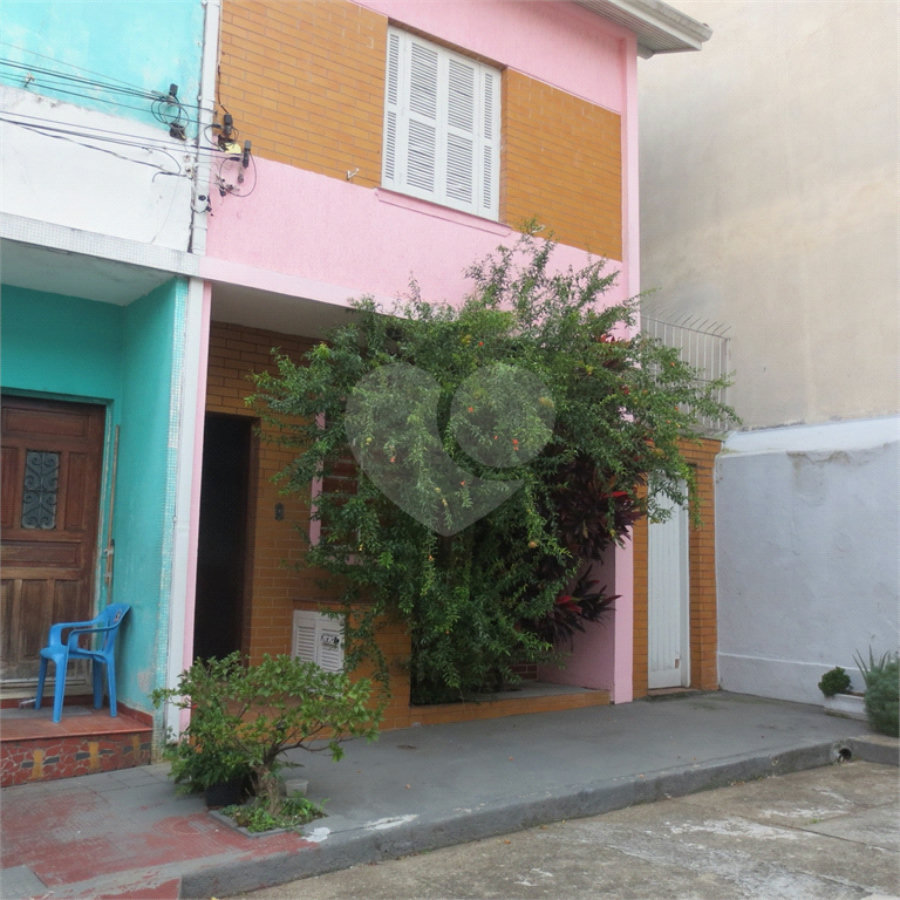 Sobrado de Vila na Chácara Inglesa/Saúde - 2 quartos/ 2 Vagas