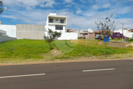 Terreno à Venda no Condomínio Faber IV – São Carlos/SP