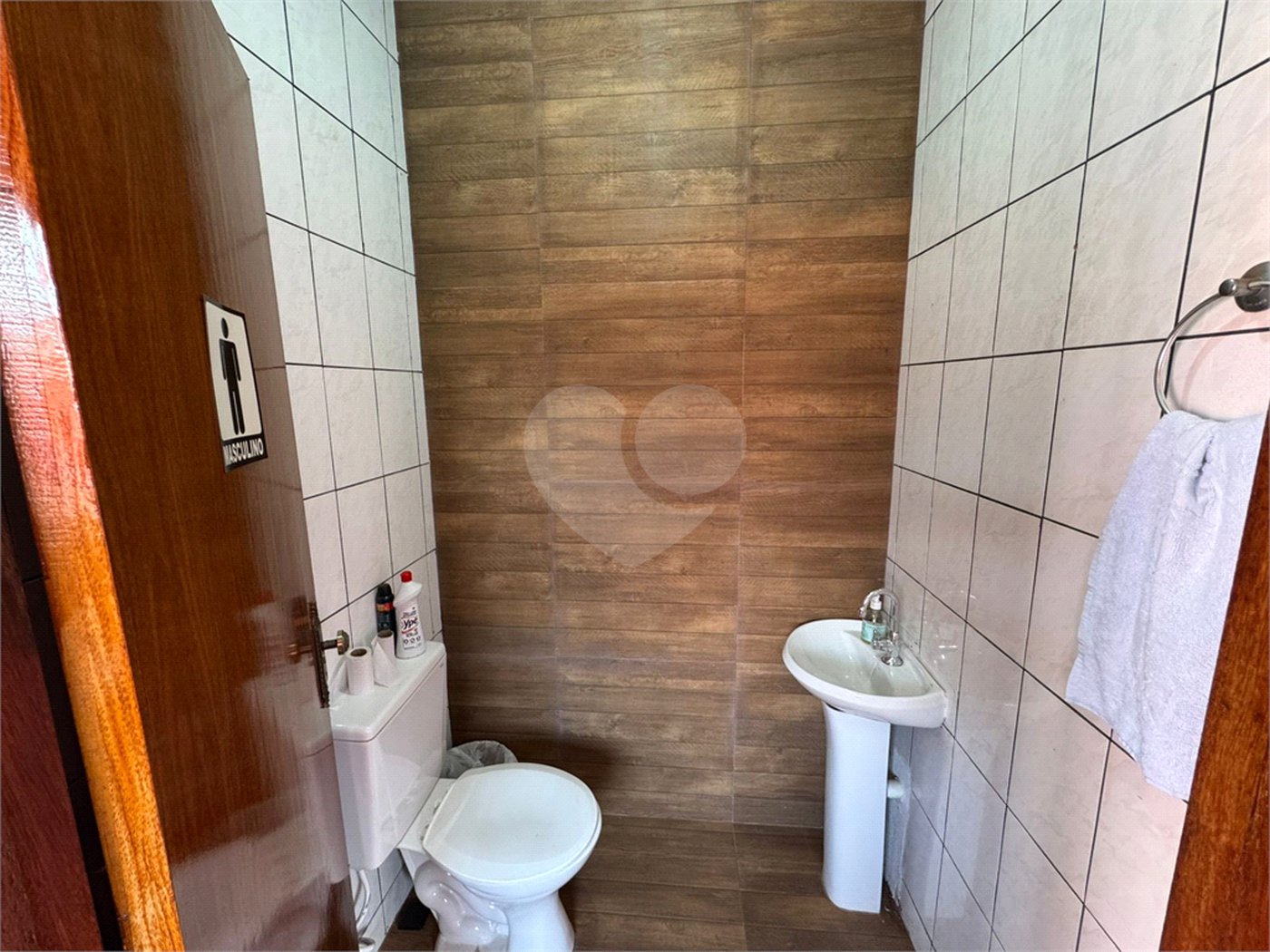 Casa com 03 Dormitórios á venda, em Jardim Alvorada, São Carlos.