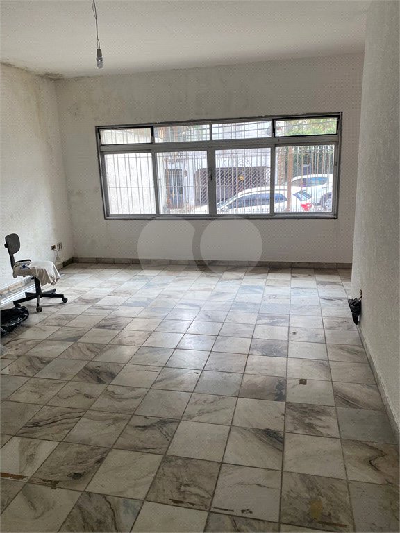 Casa térrea com 280m2, 3 dorms. - Saúde