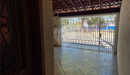 Casa à venda com 2 quartos, sendo 1 suíte,  em Parque Industrial, São Carlos, SP