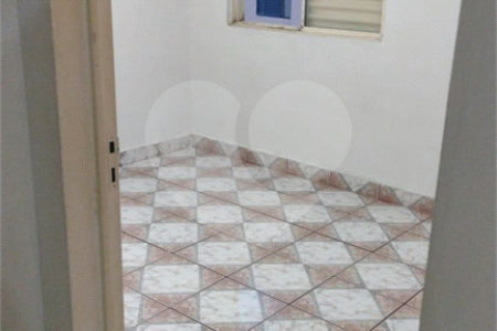 Apartamento com 2 dormitórios.