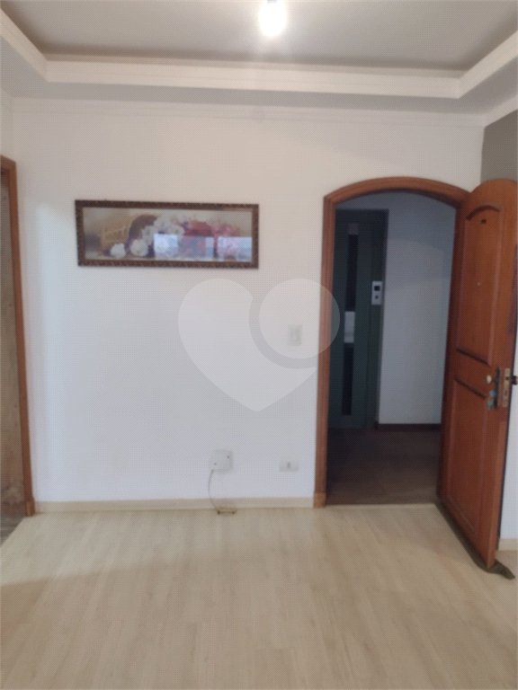 Apartamento no Edificio Jatiúca á venda.