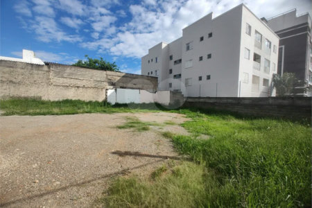 Terreno em Atibaia com 600 metros, pronto para construir, perfil para projetos residenciais e comerciais, excelente localização