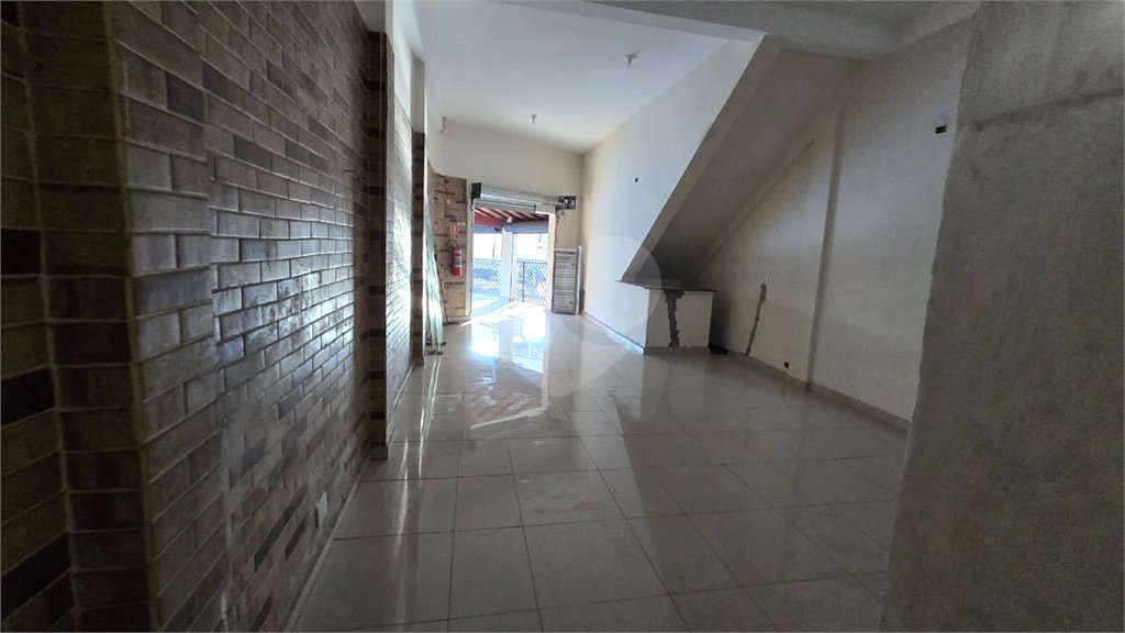 Salão 110m² comercial na Lucas Nogueira Garcez - Atibaia- SP