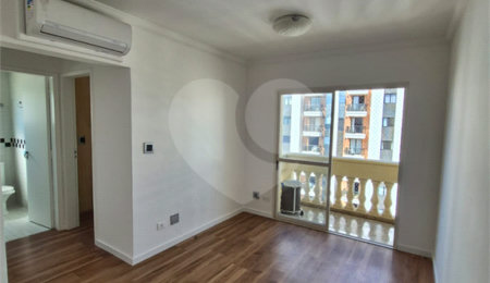 Apartamento à venda com 2 quartos, sendo 1 suíte, em Vila Uberabinha, São Paulo, SP