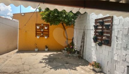 Sobrado à venda com 3 quartos em Jardim das Cerejeiras, Atibaia, SP