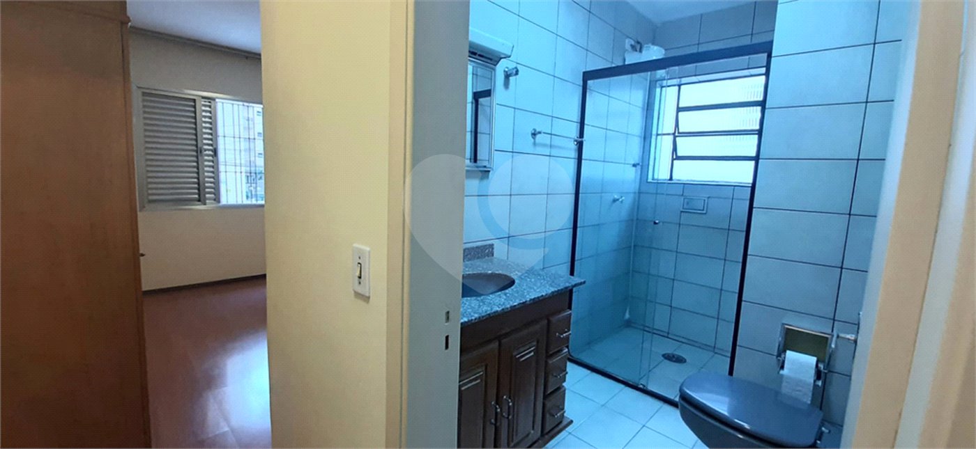Sobrado amplo com 3 quartos, suíte e quintal para venda no Tremembé !!!