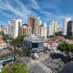 Apartamento para venda e locação na Aclimação de 108m² com 2 dormitórios e 2 banheiros, varanda