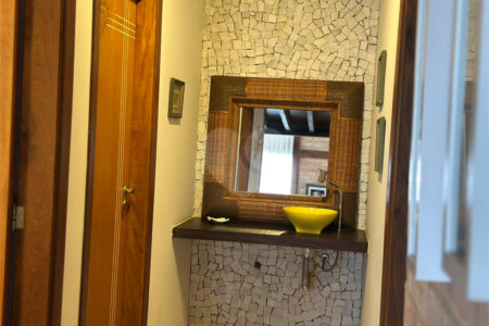 Casa para venda no Condomínio Vivenda do Broa.