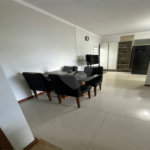 Casa térrea 2 quartos 1 suíte e piscina. Jardim Embaré
