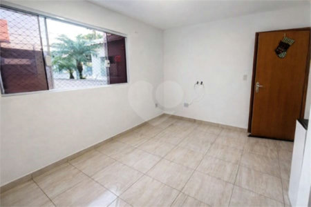 Prédio com Renda no Jabaquara - 773 m2 sendo 13 Studios, Salão Comercial e 22 vagas de garagem!