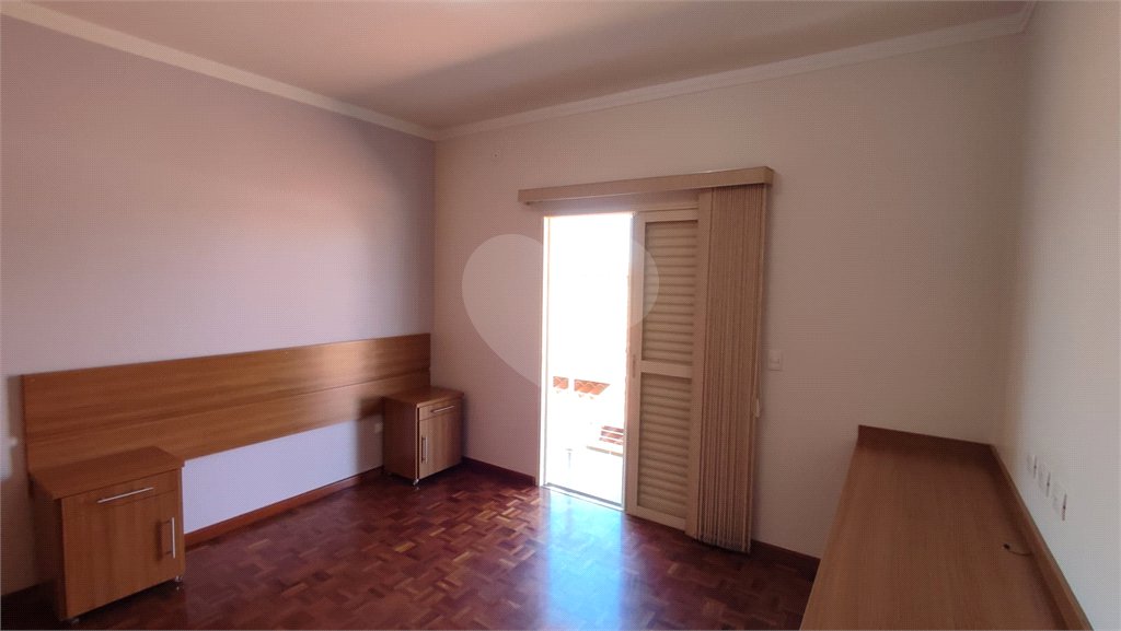 Casa à Venda de 5 dormitórios em São Carlos, no Residencial Eldorado
