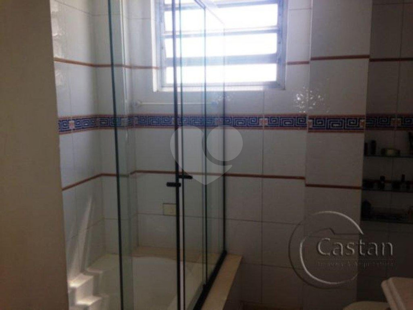 amplo apartamento com otima localização