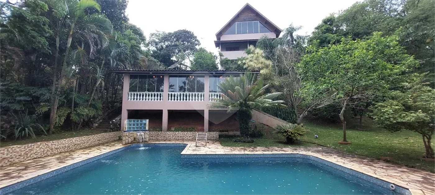LINDA CHÁCARA A VENDA - CONDOMINIO ALPES D'OURO - BOM JESUS DOS PERDÕES