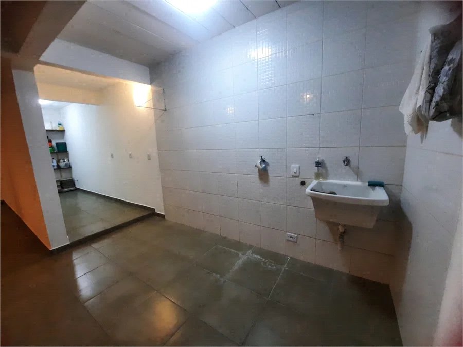 Casa para alugar com 3 quartos, sendo 1 suíte, no condomínio Residencial Sol Francisco, São Paulo - SP
