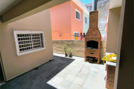 Sobrado à venda com 3 quartos, sendo 1 suíte,  em Vila Polopoli, São Paulo, SP