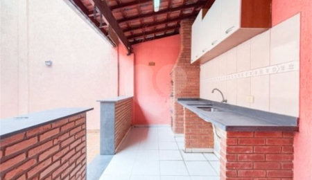 Casa à venda com 5 quartos, sendo 1 suíte,  em Cidade Patriarca, São Paulo, SP