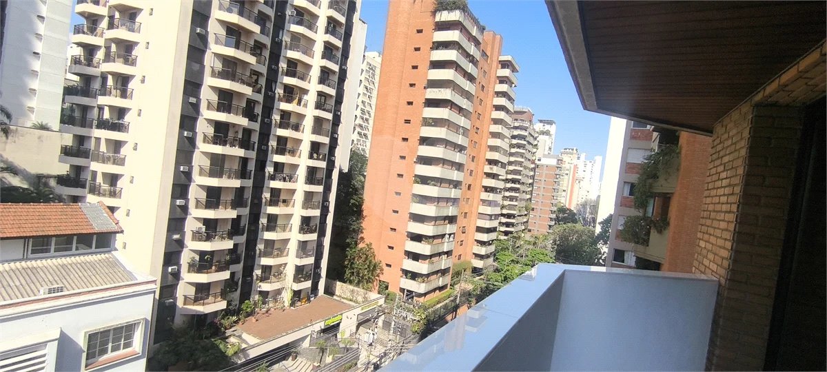 Apartamento à venda no Jardim América 2 Suítes e 3 vagas - 157 m²