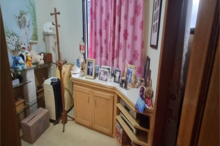 Sobrado à Venda na Aclimação - 150 m² - 2 Salas, 3 Dorms, 2 Vagas.